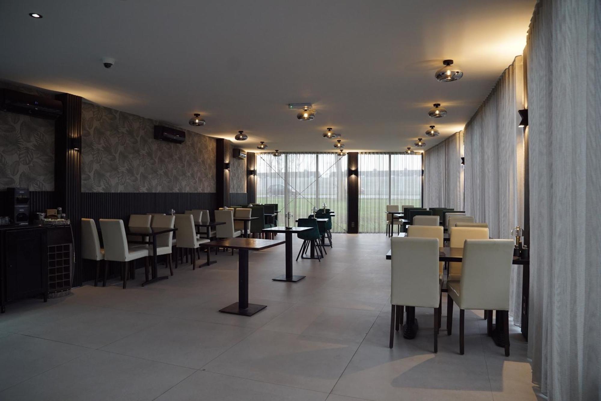 Ma Airport Hotel هوفدوربْ المظهر الخارجي الصورة